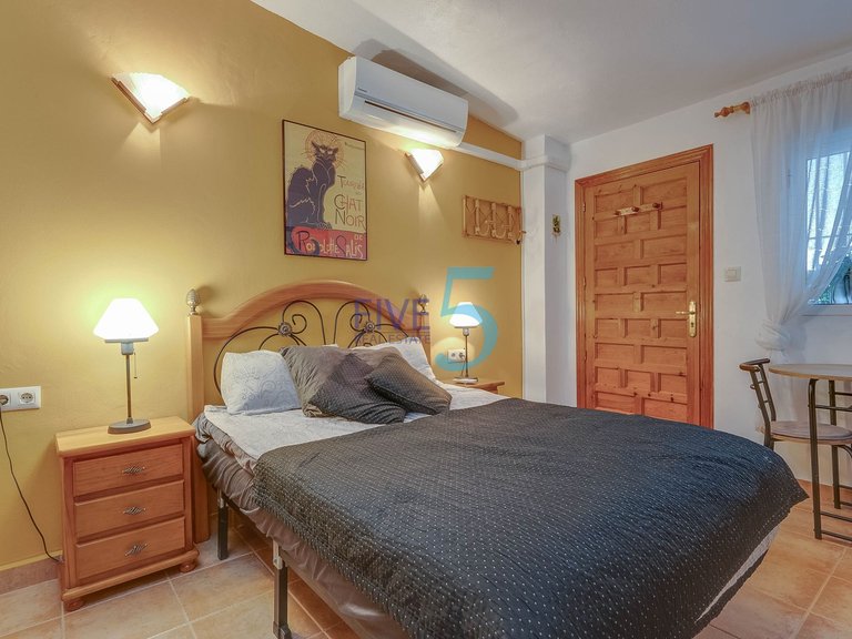 Villa for Sale in Alicante, Valencia 21