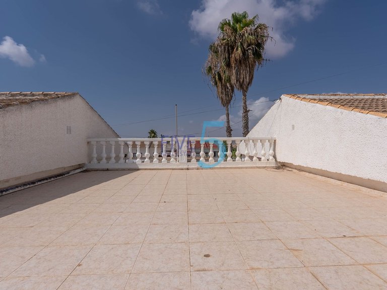 Villa for Sale in Alicante, Valencia 36