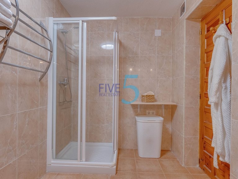 Villa for Sale in Alicante, Valencia 23