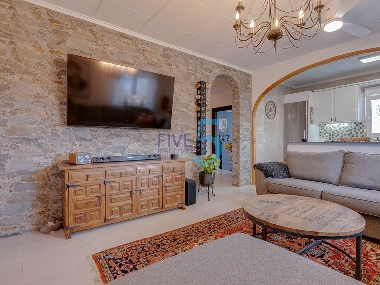 Villa for Sale in Alicante, Valencia 6