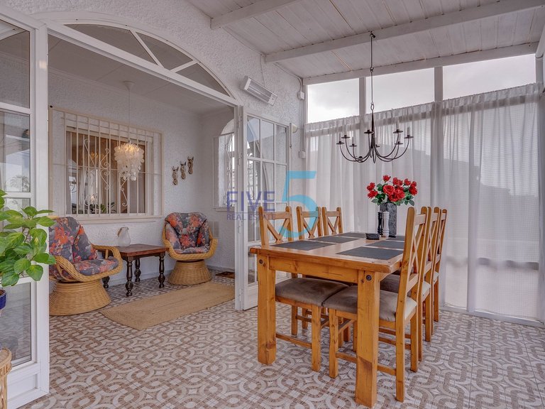 Villa for Sale in Alicante, Valencia 4