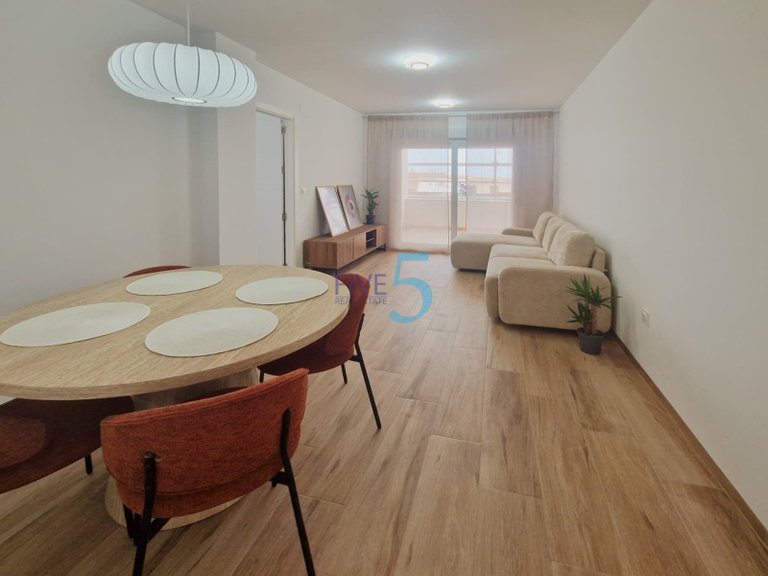 Apartment for Sale in Alicante, Valencia 2