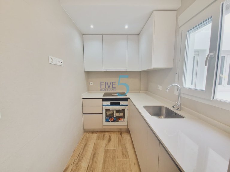 Apartment for Sale in Alicante, Valencia 4