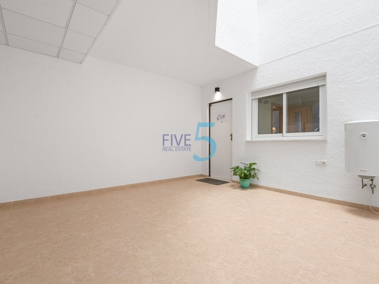 Apartment for Sale in Alicante, Valencia 27