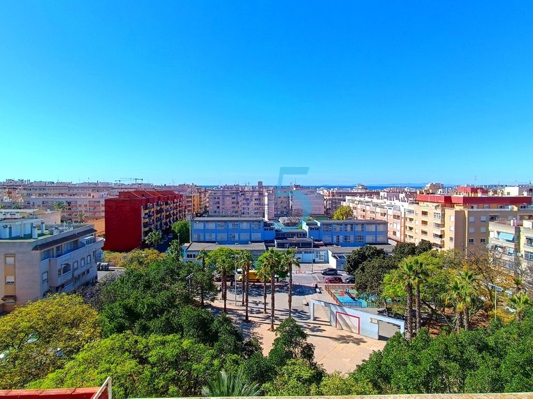 Apartment for Sale in Alicante, Valencia 4