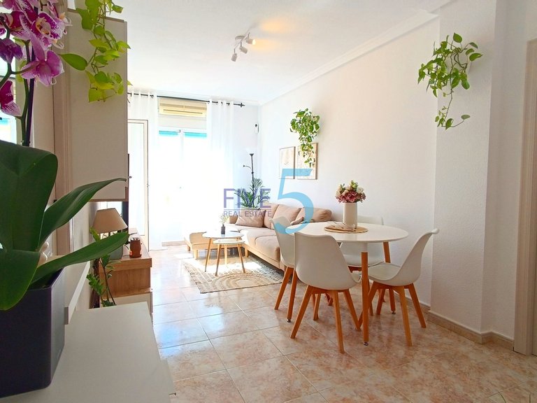 Apartment for Sale in Alicante, Valencia 12