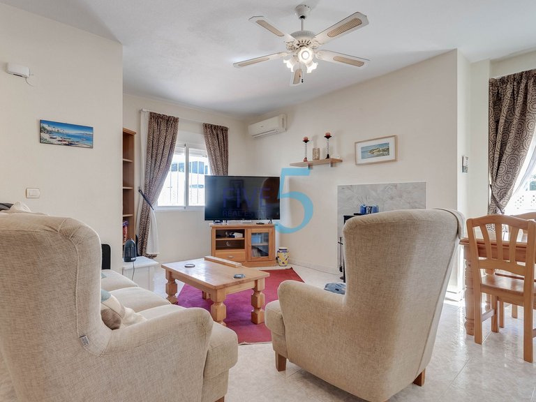 Villa for Sale in Alicante, Valencia 5