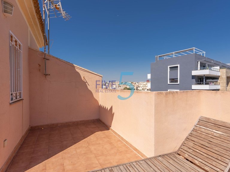 Villa for Sale in Alicante, Valencia 21