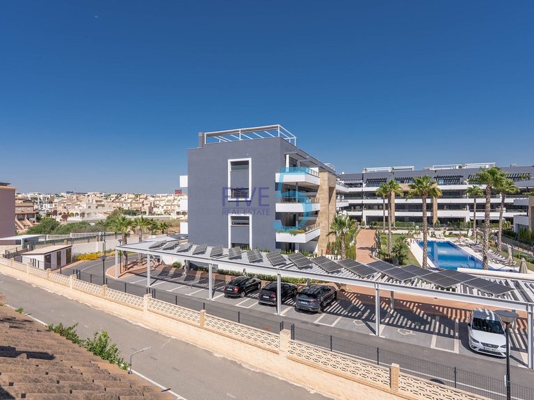 Villa for Sale in Alicante, Valencia 22