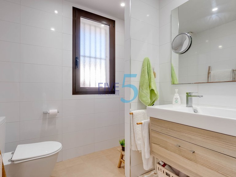 Apartment for Sale in Alicante, Valencia 16