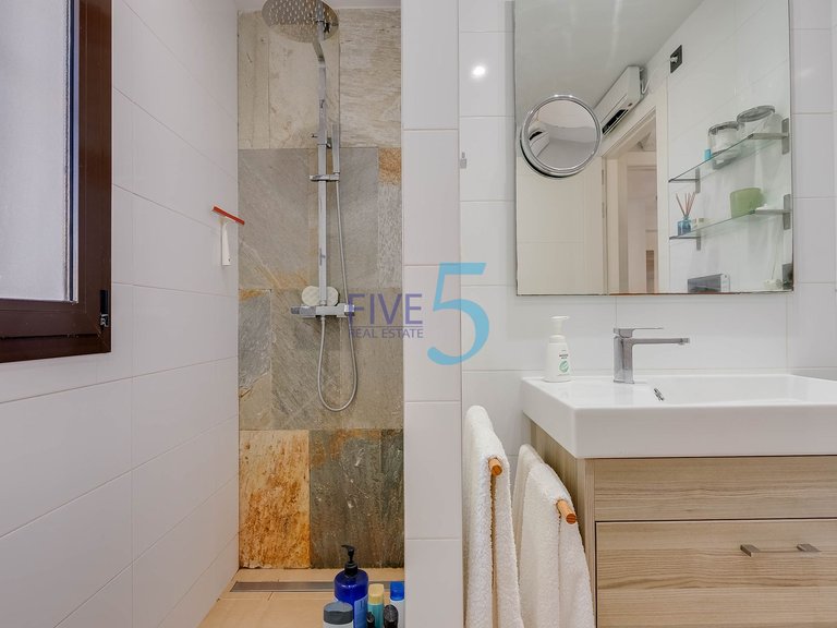 Apartment for Sale in Alicante, Valencia 17