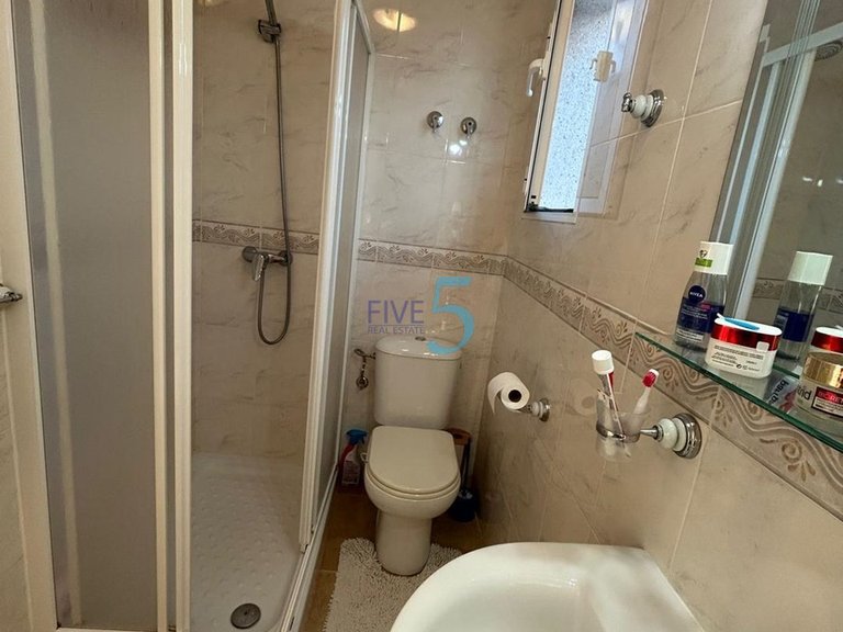 Villa for Sale in Alicante, Valencia 16