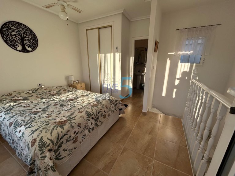 Villa for Sale in Alicante, Valencia 9