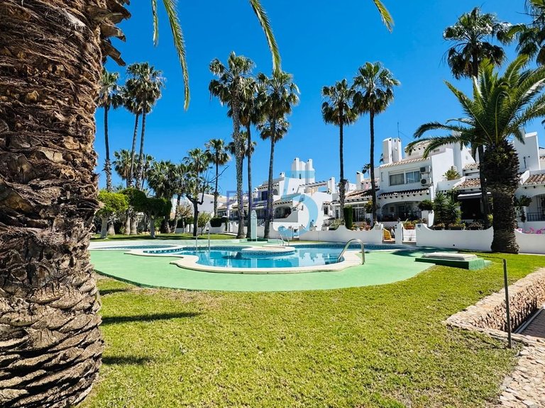 Apartment for Sale in Alicante, Valencia 2