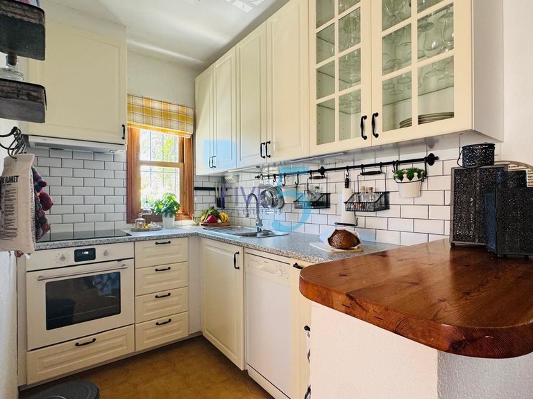Apartment for Sale in Alicante, Valencia 5