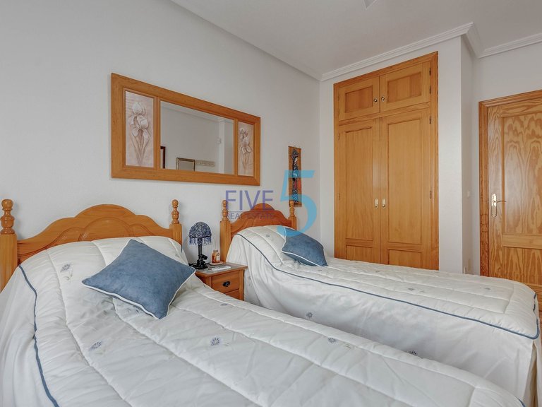 Villa for Sale in Alicante, Valencia 21
