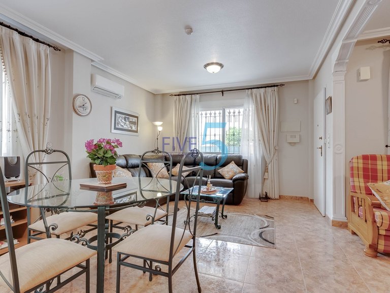 Villa for Sale in Alicante, Valencia 10