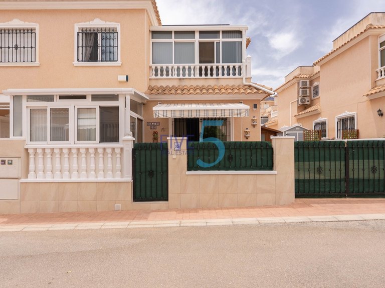Villa for Sale in Alicante, Valencia 31
