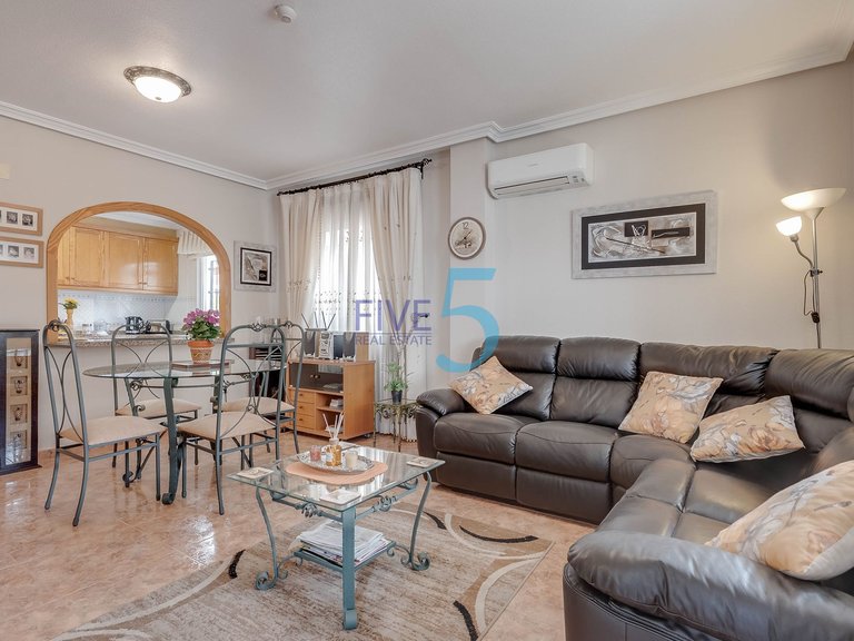 Villa for Sale in Alicante, Valencia 7