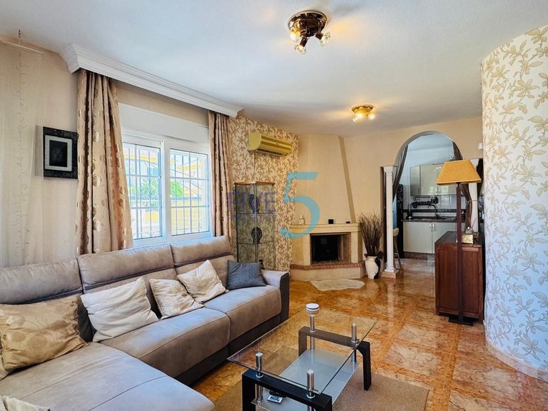 Apartment for Sale in Alicante, Valencia 3