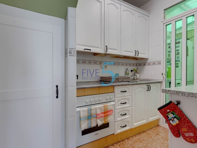 Villa for Sale in Alicante, Valencia 8