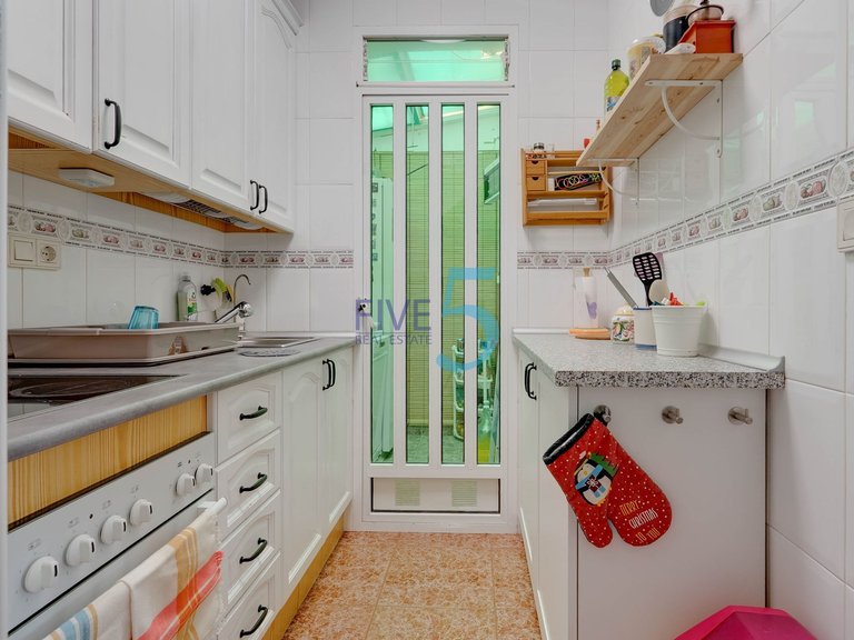 Villa for Sale in Alicante, Valencia 9