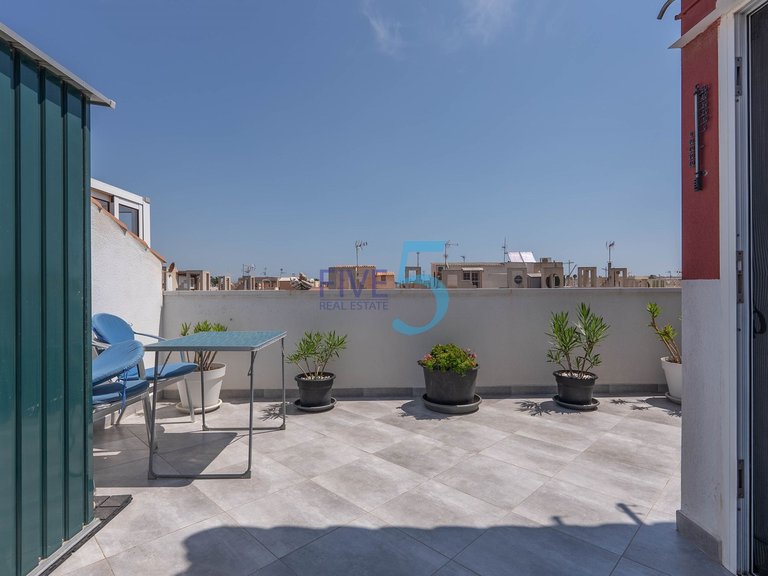Villa for Sale in Alicante, Valencia 21
