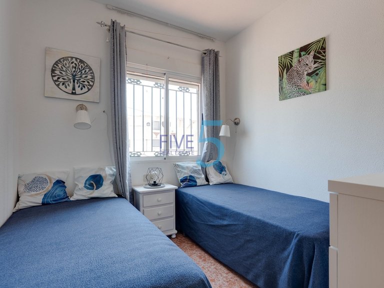Villa for Sale in Alicante, Valencia 18