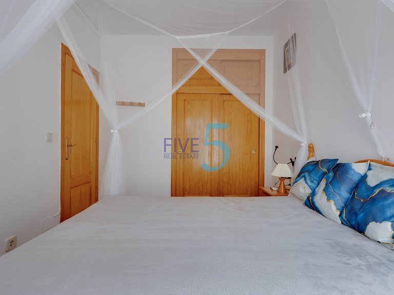Villa for Sale in Alicante, Valencia 15