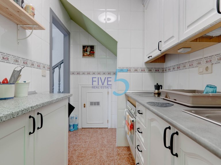 Villa for Sale in Alicante, Valencia 10