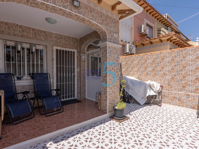 Villa for Sale in Alicante, Valencia 26