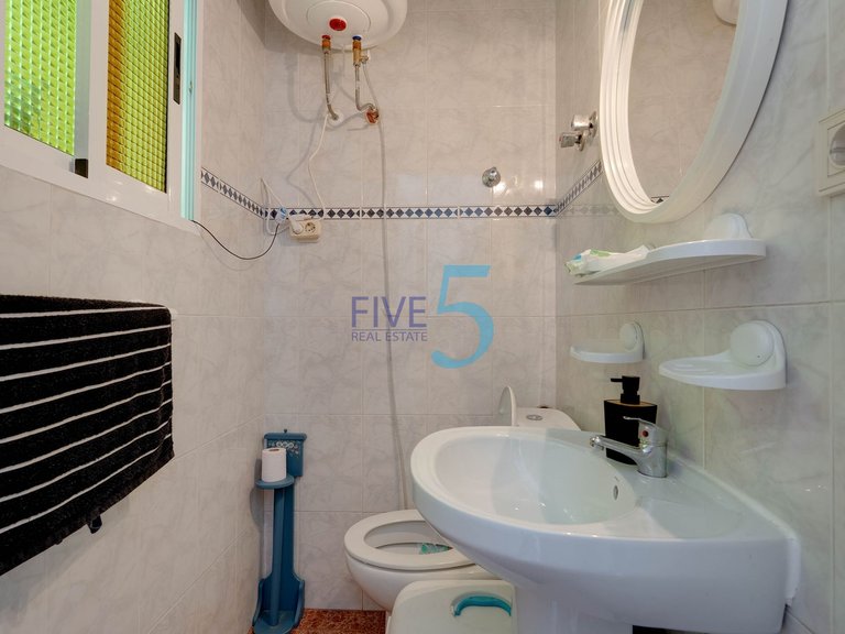 Villa for Sale in Alicante, Valencia 13