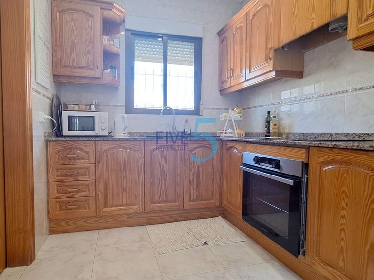 Apartment for Sale in Alicante, Valencia 11