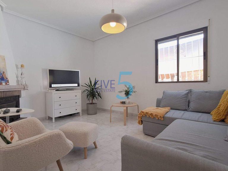 Apartment for Sale in Alicante, Valencia 3