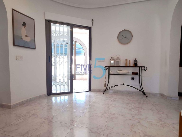 Apartment for Sale in Alicante, Valencia 9