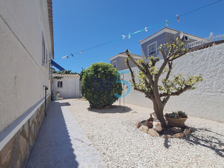 Apartment for Sale in Alicante, Valencia 30