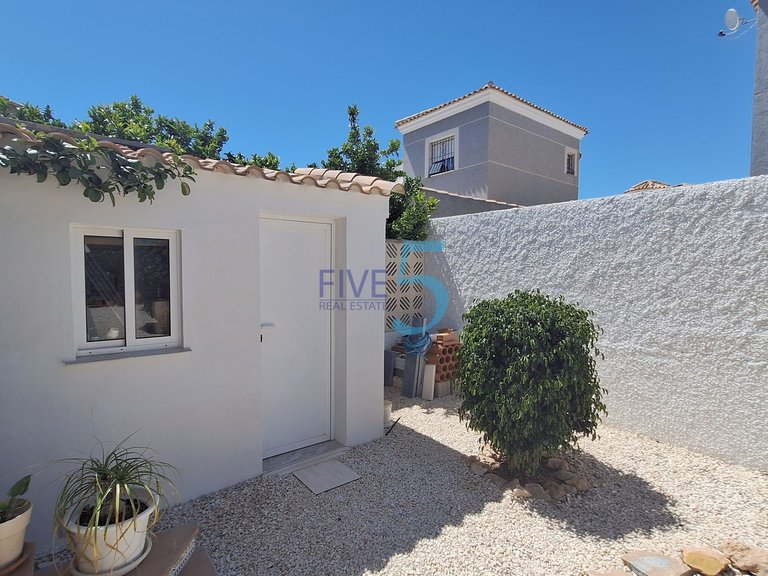 Apartment for Sale in Alicante, Valencia 25