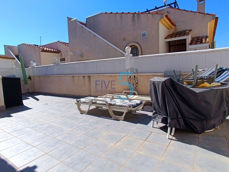 Villa for Sale in Alicante, Valencia 12
