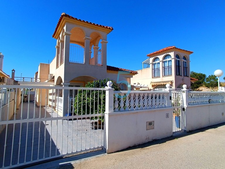 Villa for Sale in Alicante, Valencia 6
