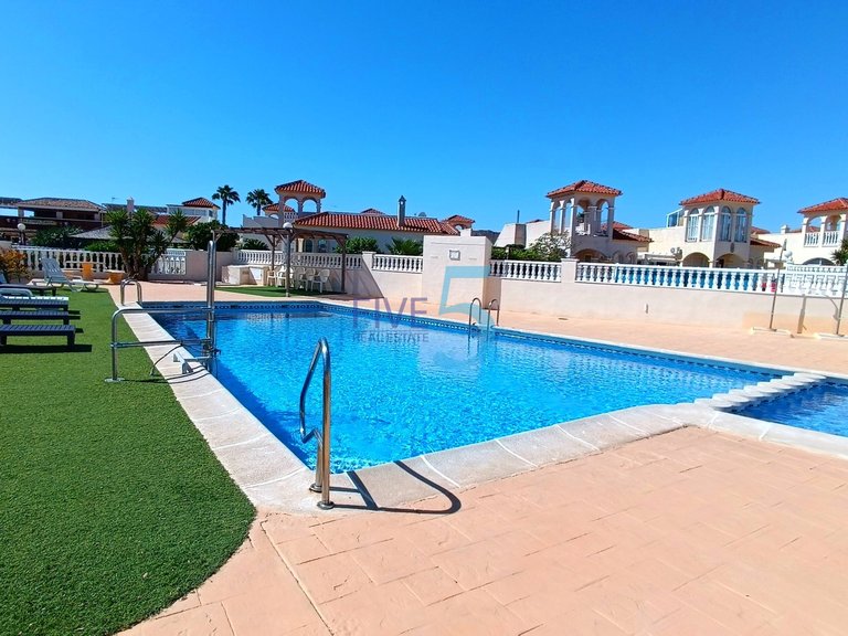 Villa for Sale in Alicante, Valencia 31