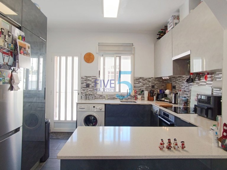 Villa for Sale in Alicante, Valencia 20