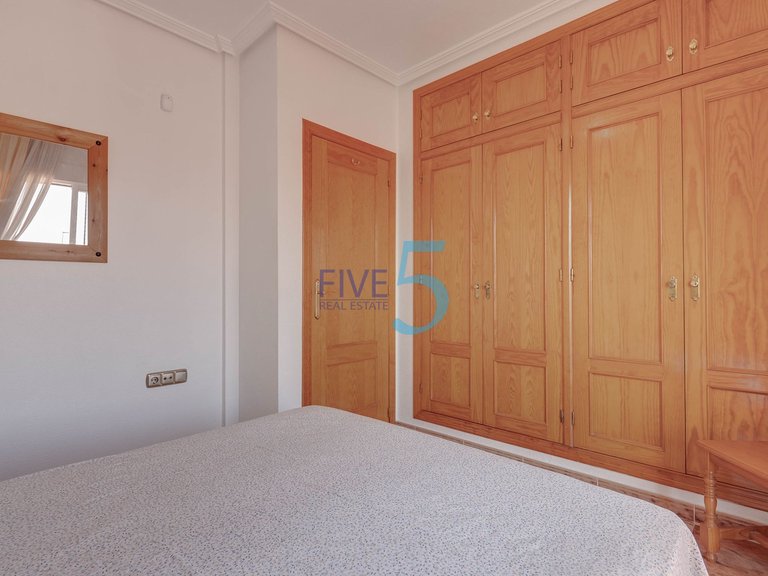 Villa for Sale in Alicante, Valencia 18