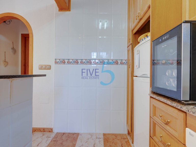 Villa for Sale in Alicante, Valencia 14