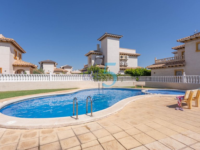 Villa for Sale in Alicante, Valencia 2