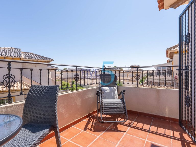 Villa for Sale in Alicante, Valencia 21