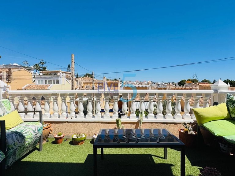 Villa for Sale in Alicante, Valencia 10