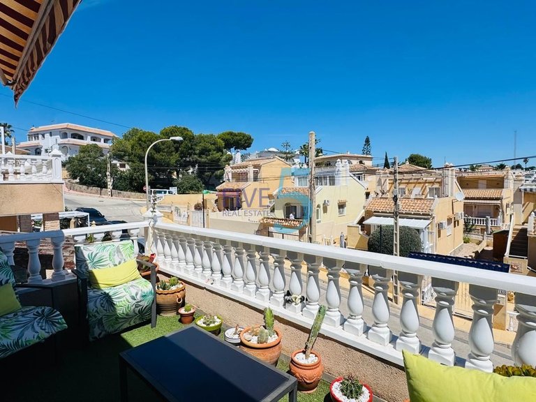 Villa for Sale in Alicante, Valencia 11