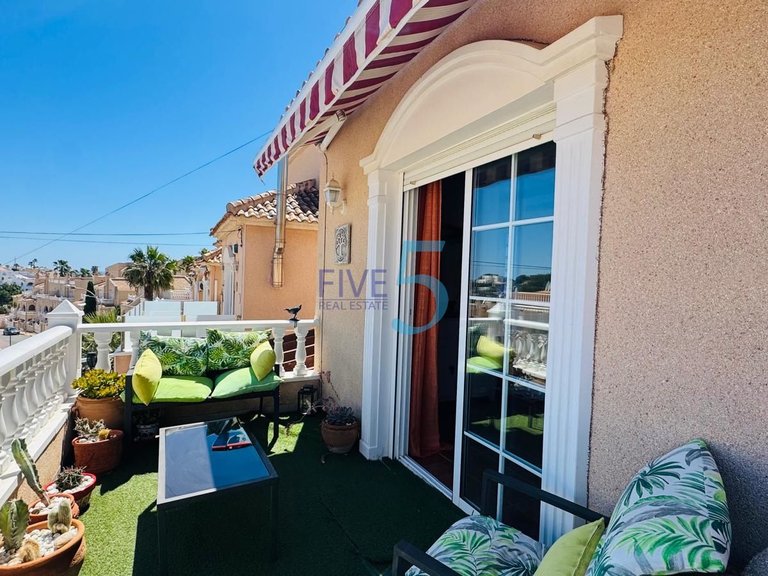 Villa for Sale in Alicante, Valencia 12