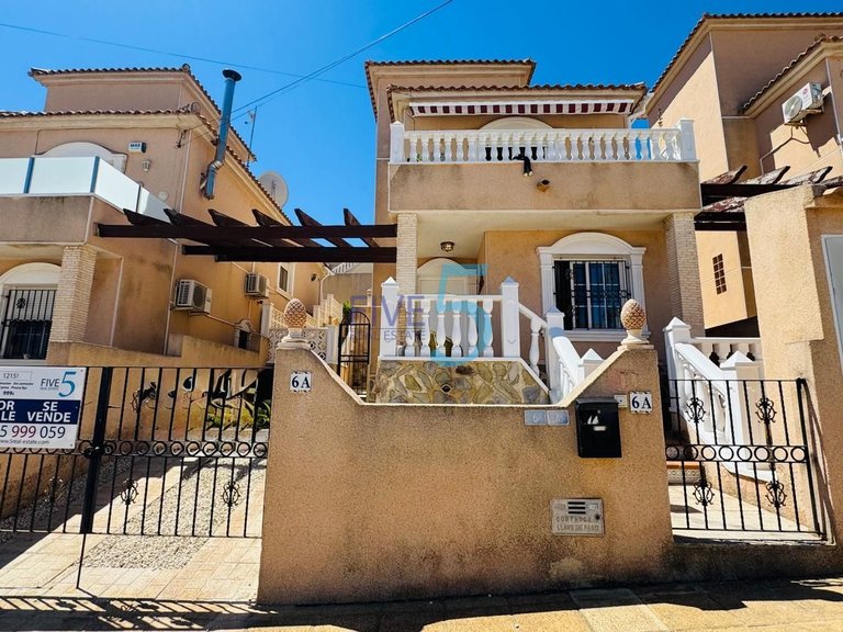 Villa for Sale in Alicante, Valencia 1