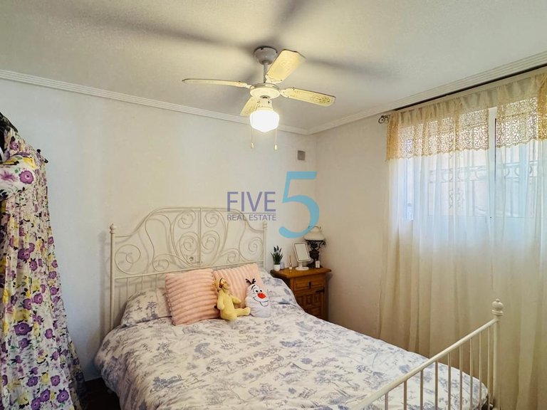 Villa for Sale in Alicante, Valencia 22